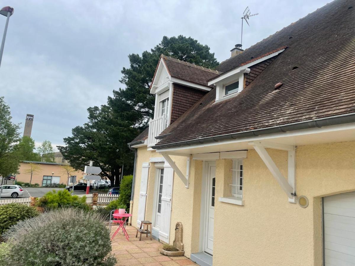 Maison 10/12 Pers Tres Proche Circuit Le Mans Exteriör bild